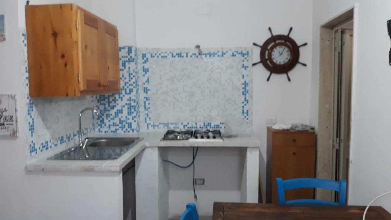Villino Celeste Fronte Spiaggia Torre Lapillo Eksteriør bilde